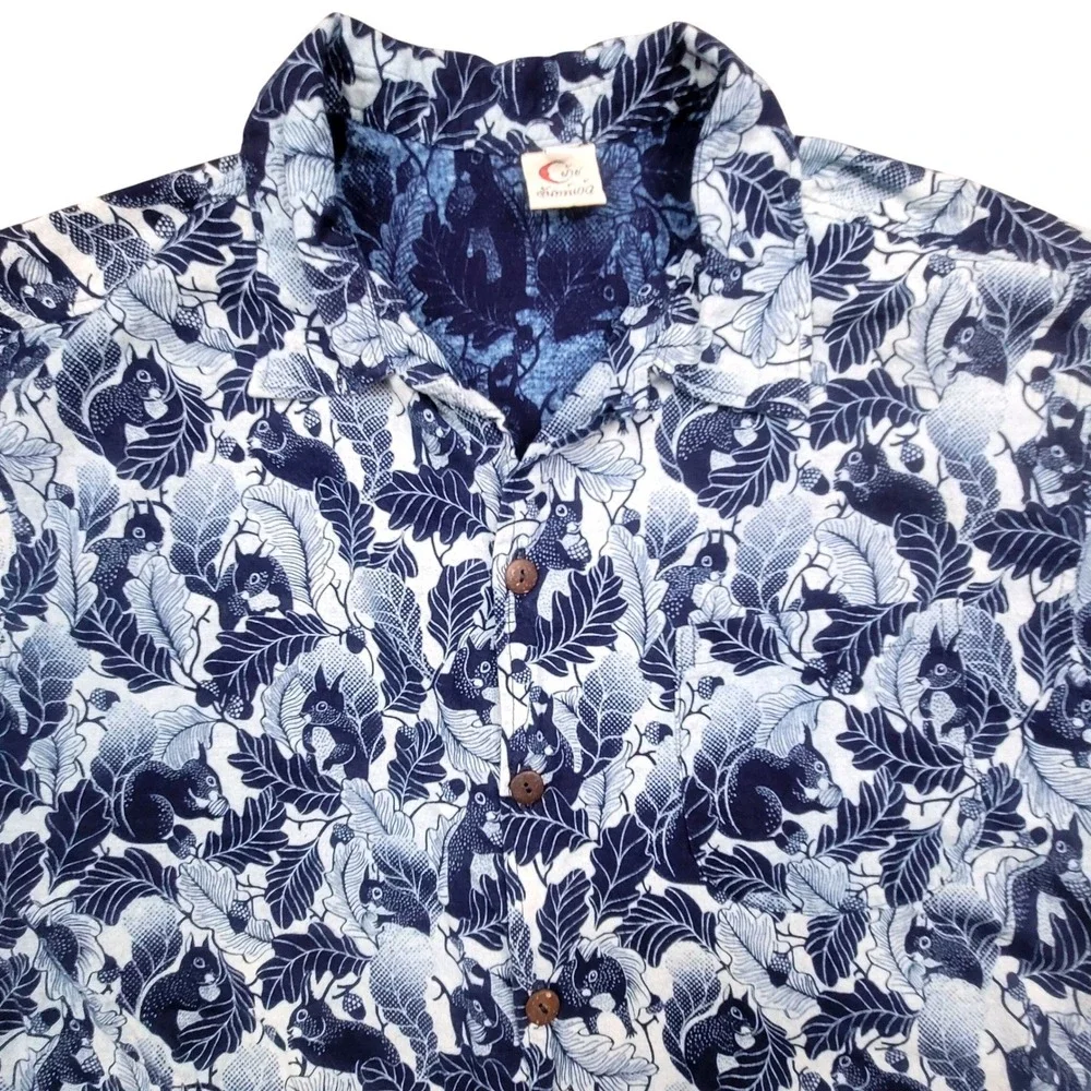 Blue Squirrel Oak Leaf‎ Print Short Sleeve Button Down Camp Shirt Mens Medium